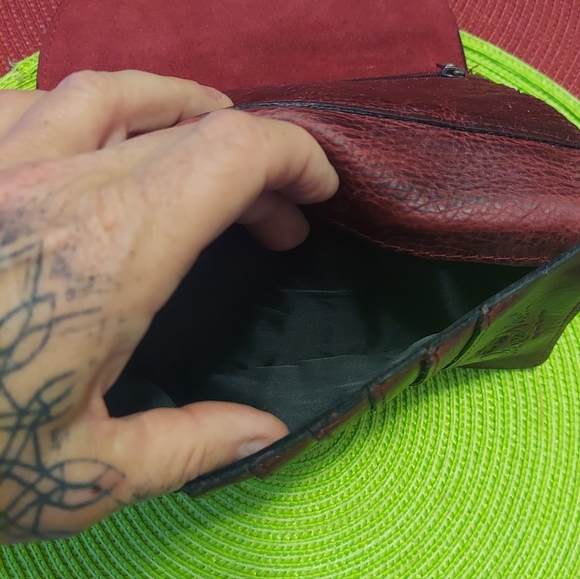 Authentic Patricia Nash Beaumont Leather Colli Clutch Wallet Burgundy - Picture 10 of 11